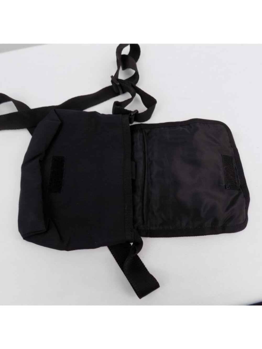 DKNY Black Crossbody Bag Hook & Loop Closure Adjustable Strap Made in Indonesia - Picture 5 of 6